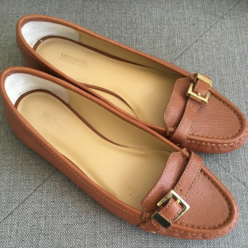 Michael Kors Brown Leather Size 9 Flats